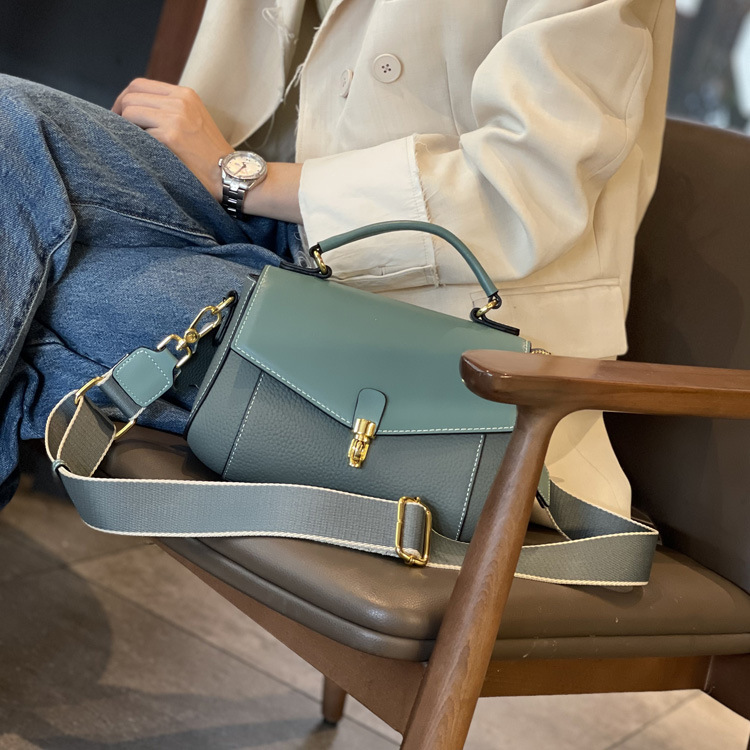 Women's Vegan Leather Crossbody Bag