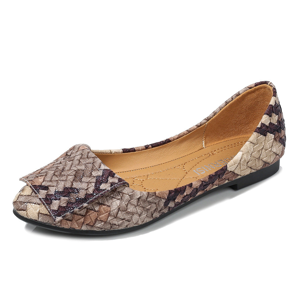 Women's Low-Cut Flat Shoes – Lattice Pattern