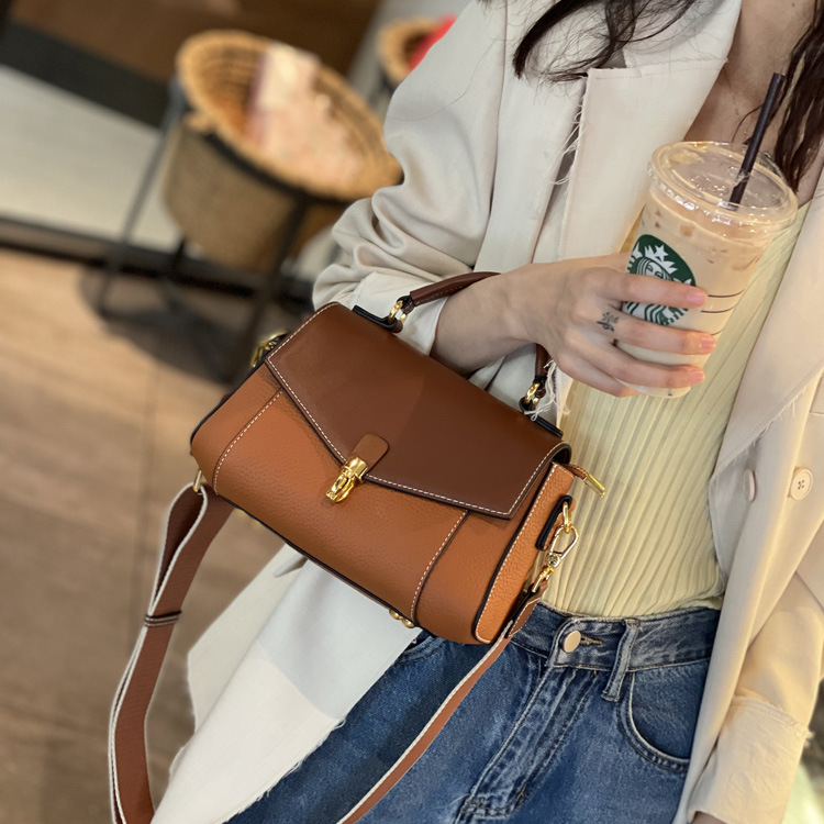 Women's Vegan Leather Crossbody Bag
