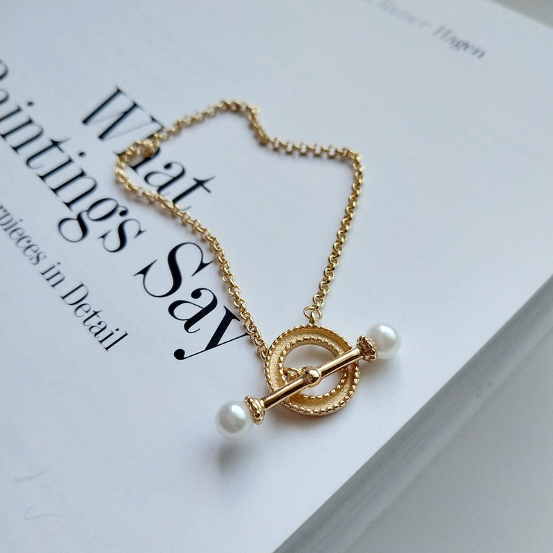Women's Pearl Clasp Bracelet – Gold Tone