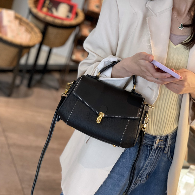 Women's Vegan Leather Crossbody Bag